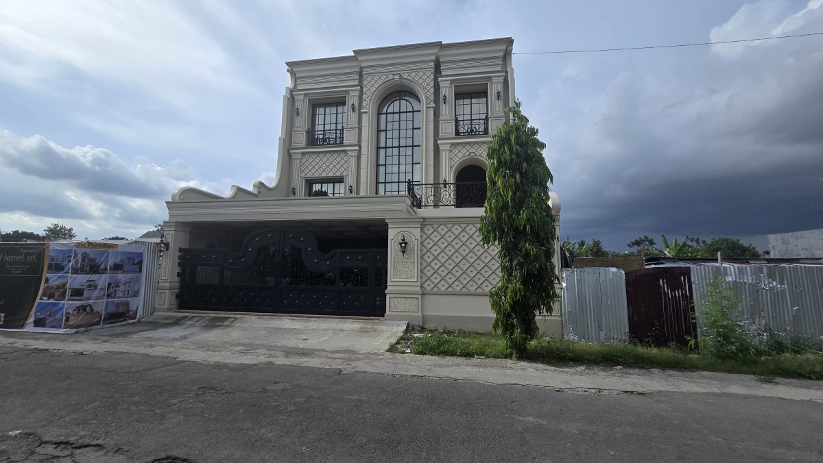 Rumah Mewah American Classic Dekat Ringroad Jogja - Properti | Harcourts