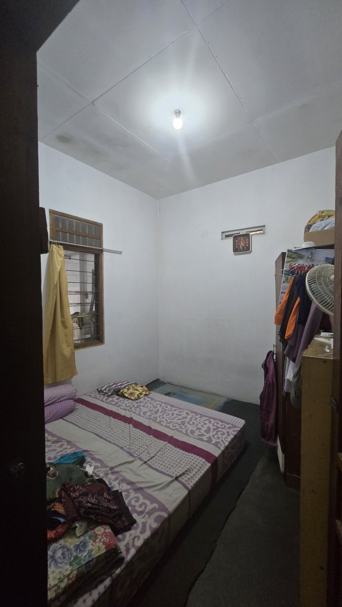 Rumah Hitung Tanah Dekat Jalan Adi Sucipto Jajar Laweyan Solo - Foto 3