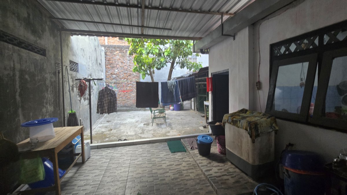 Rumah Hitung Tanah Dekat Jalan Adi Sucipto Jajar Laweyan Solo - Foto 6