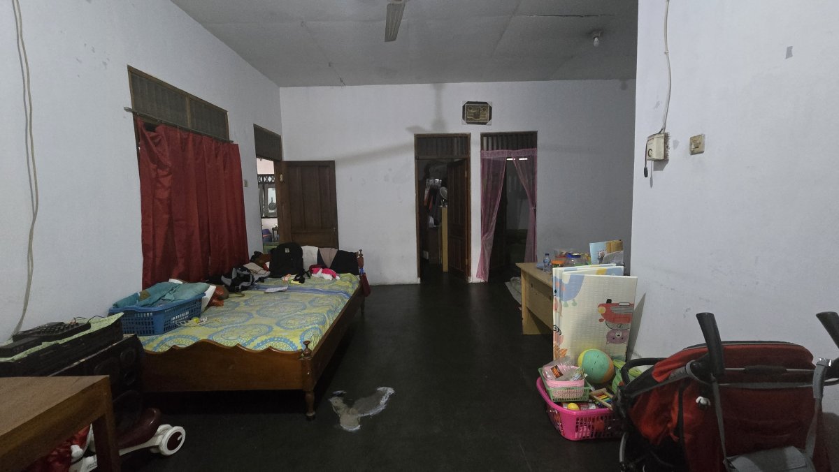 Rumah Hitung Tanah Dekat Jalan Adi Sucipto Jajar Laweyan Solo - Foto 4