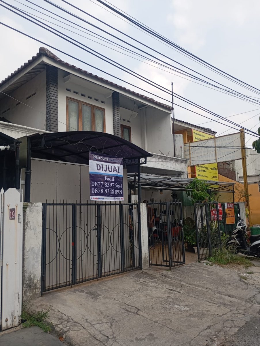 Dijual Rumah 2 Lantai Strategis di Bintaro Sektor 1, Pinggir Jalan Hidup, Cocok untuk Tempat Tinggal & Usaha - Properti | Harcourts