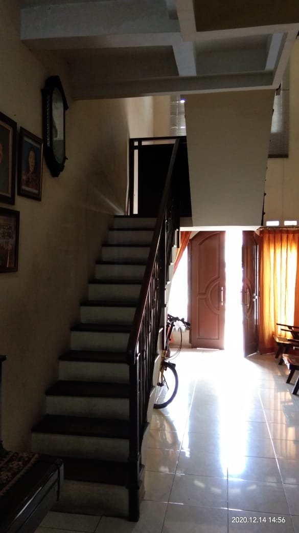 Dijual Rumah 2 Lantai Strategis di Bintaro Sektor 1, Pinggir Jalan Hidup, Cocok untuk Tempat Tinggal & Usaha - Foto 3