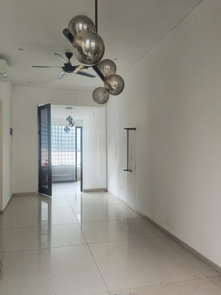 Disewakan Rumah Cantik Mezzanine Siap Masuk di Disovery Bintaro - Foto 8