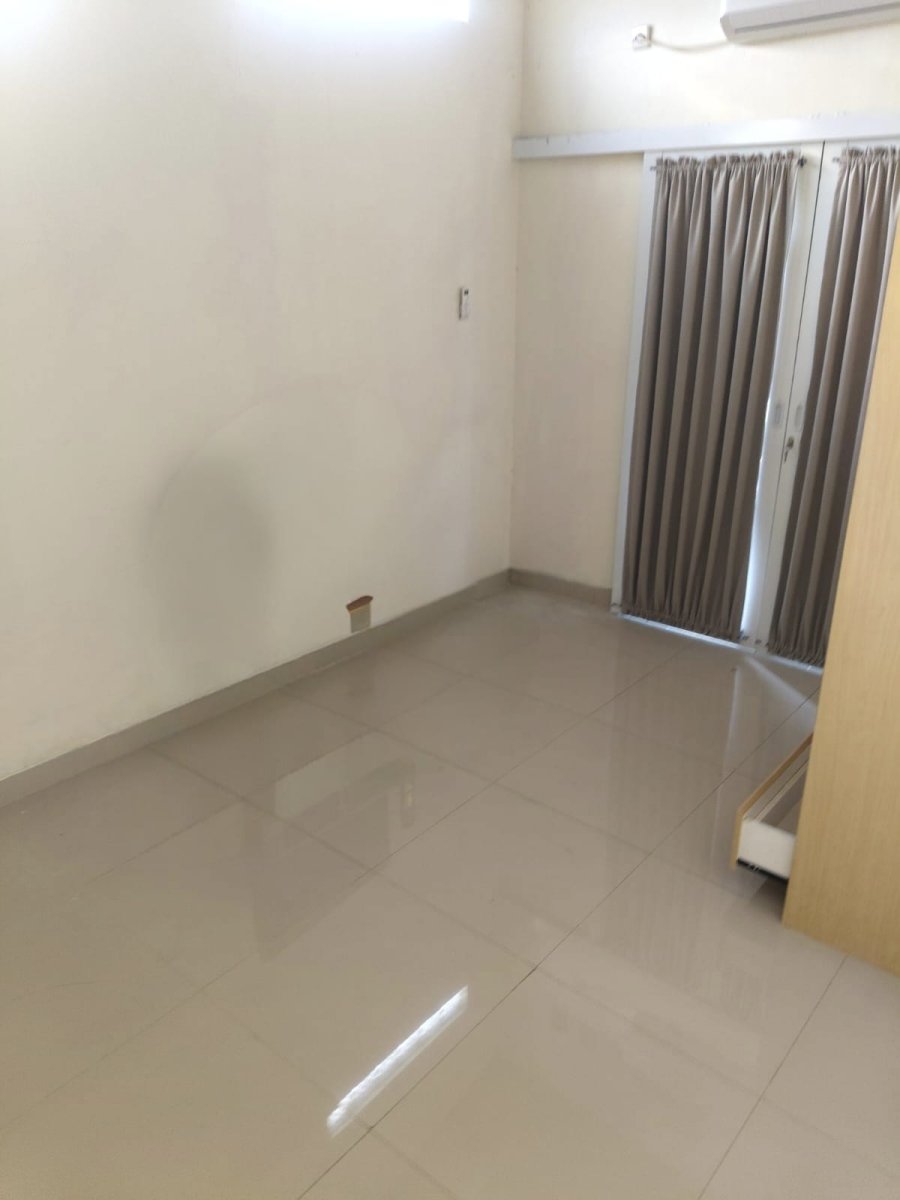 Disewakan Rumah Cantik Mezzanine Siap Masuk di Disovery Bintaro - Foto 9
