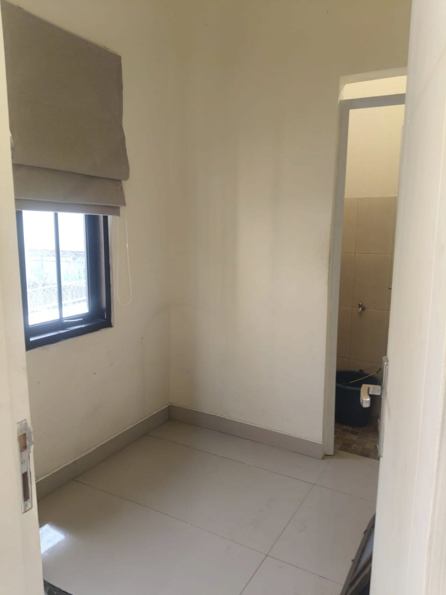 Disewakan Rumah Cantik Mezzanine Siap Masuk di Disovery Bintaro - Foto 12