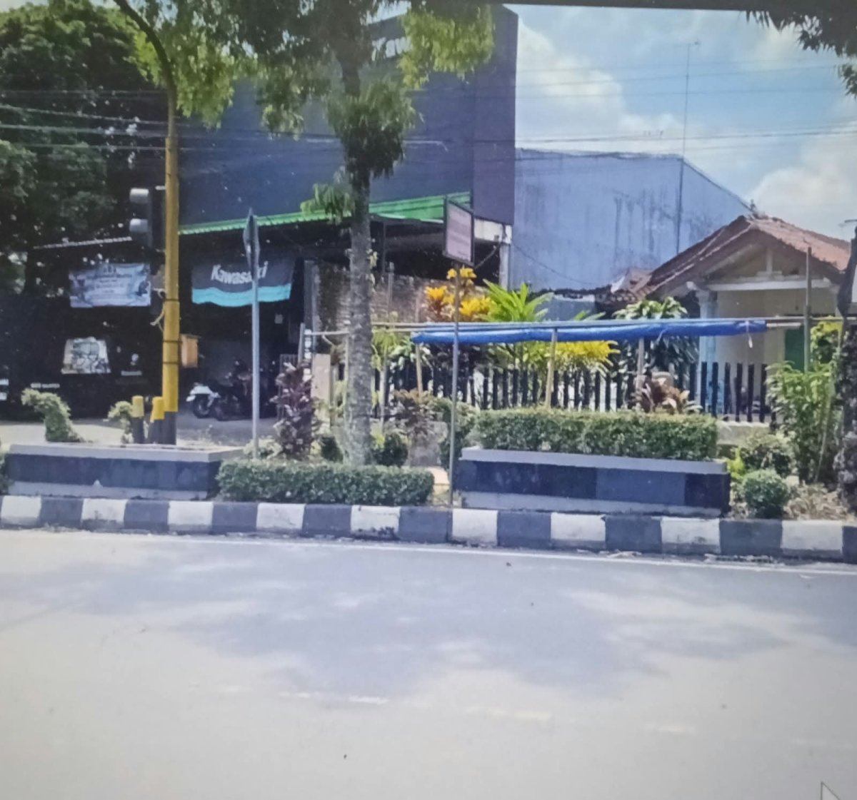 Dijual Rumah Pinggir Jalan Siap Huni, Salatiga - Foto 3