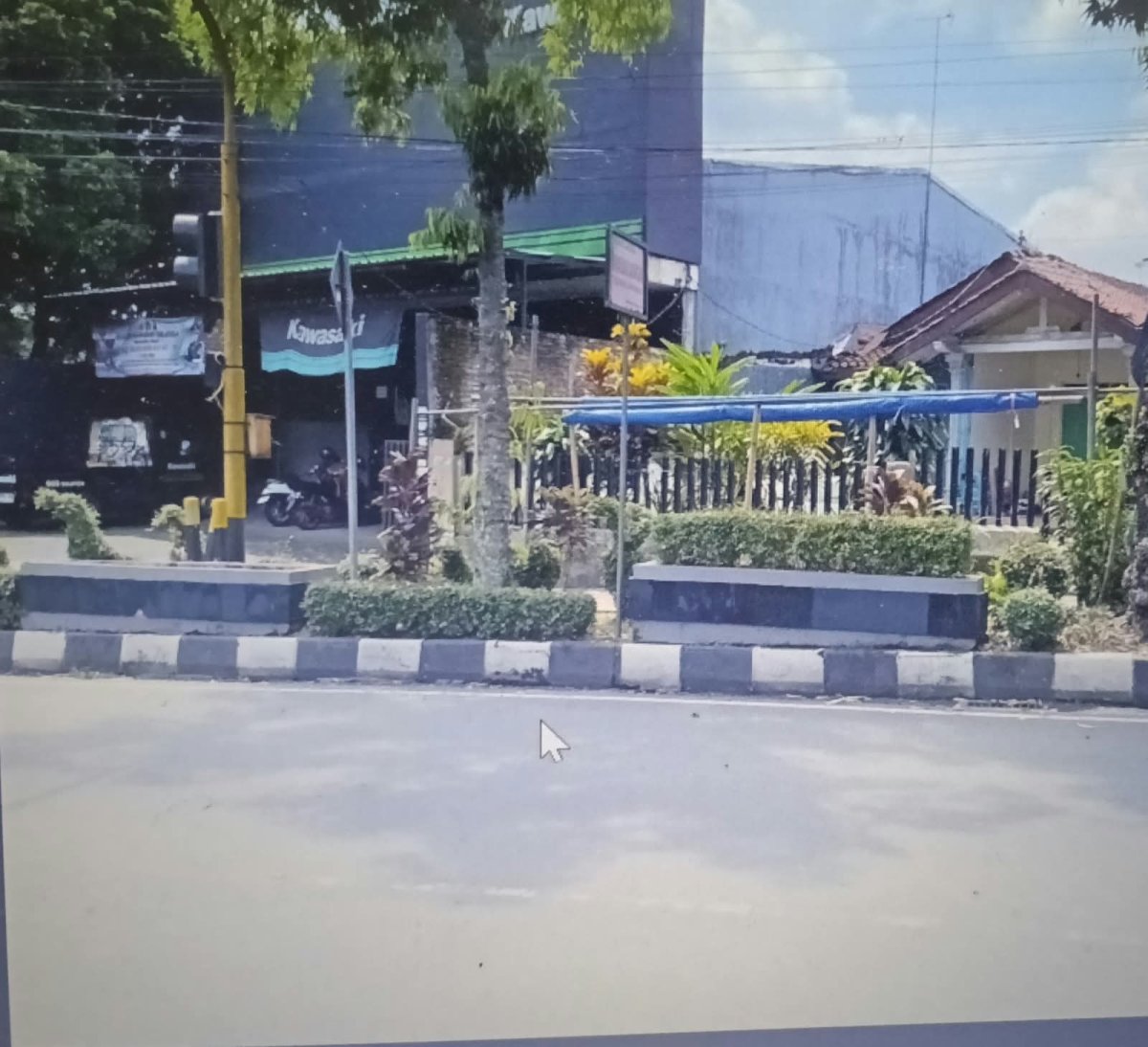 Dijual Rumah Pinggir Jalan Siap Huni, Salatiga - Properti | Harcourts