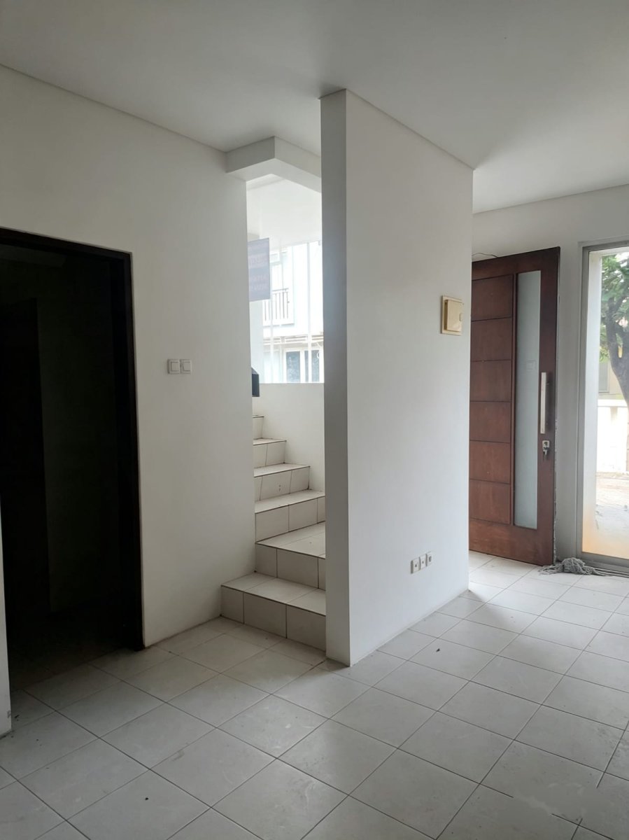 Sewa Rumah 2 lantai di Cluster Puri Botanical Srengseng Kembangan Jakarta Barat GN - Foto 3