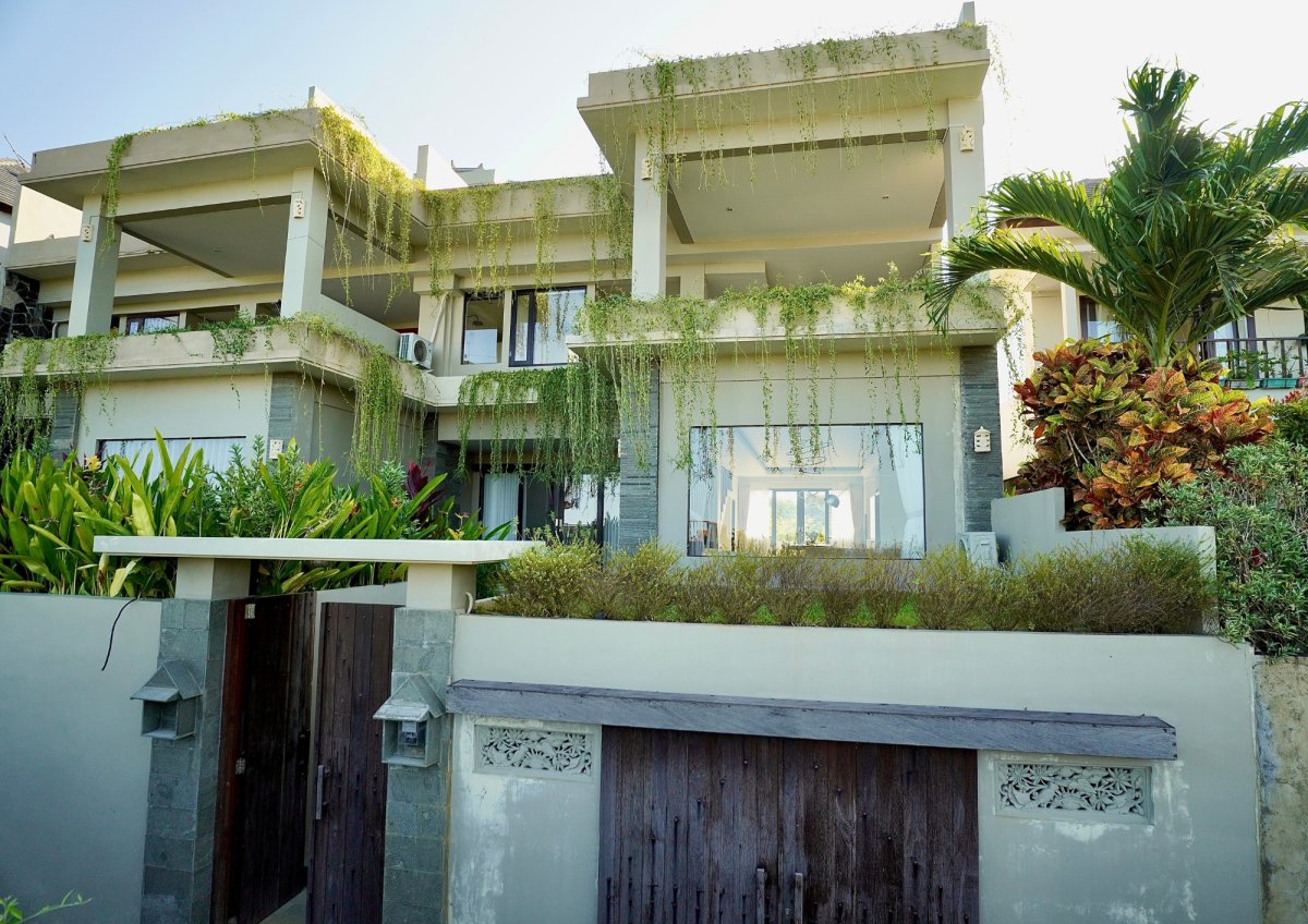 For Sale 4-Bedroom Villa With Rooftop Pool & Ocean View - Properti | Harcourts
