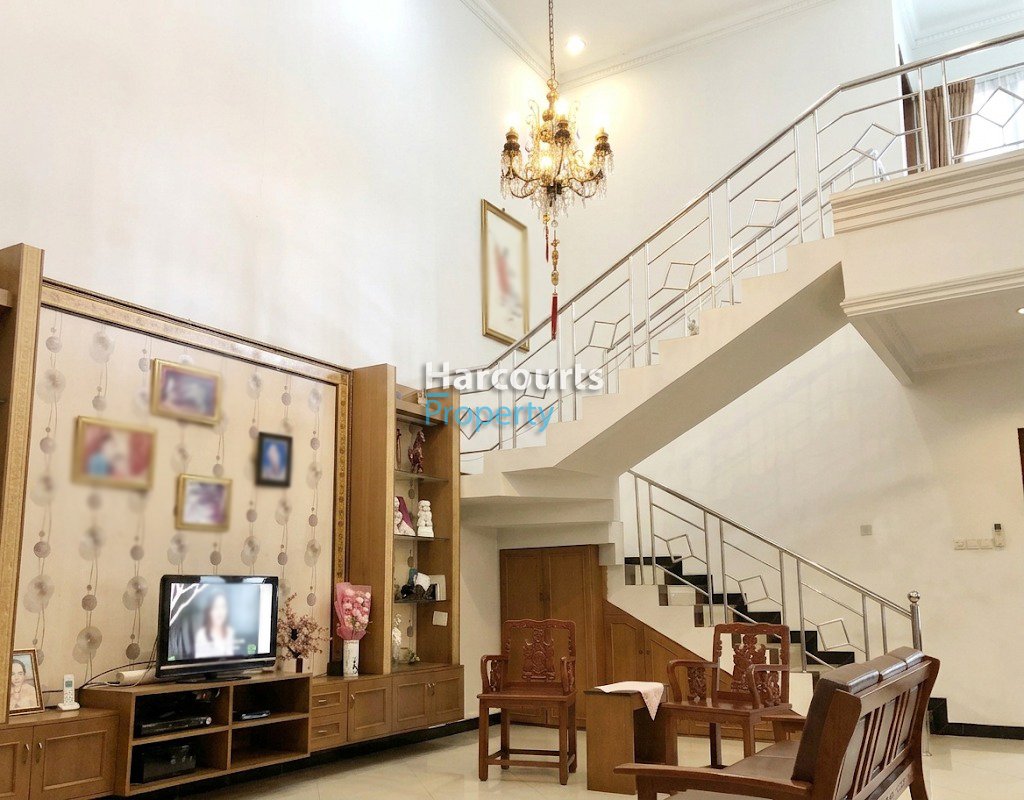 Rumah 2 Lantai Siap Huni Area Jatiwaringin - Foto 6