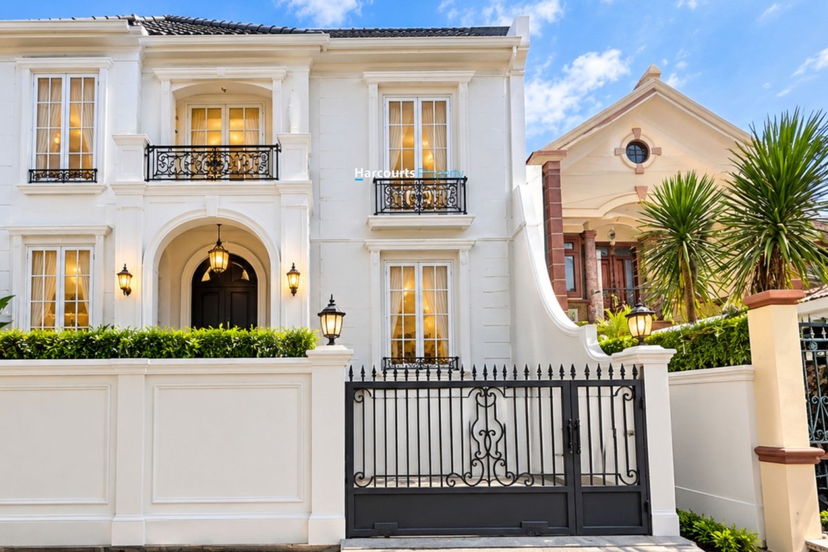 Dijual/Disewakan Rumah European Modern Terawat Area Cipete - Properti | Harcourts