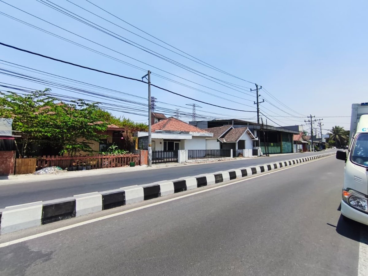 Tanah Sangat Strategis di Jalan Dr. Soeharso, Solo - Foto 2