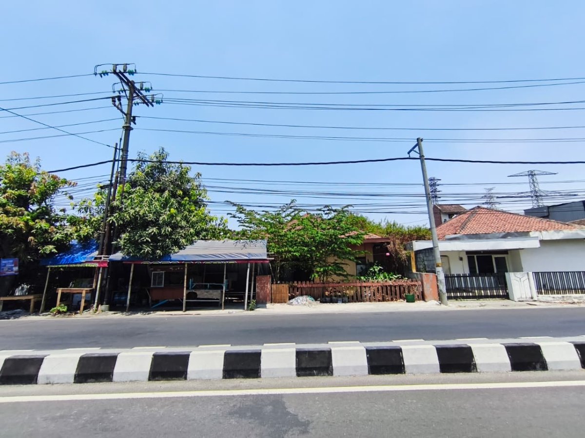Tanah Sangat Strategis di Jalan Dr. Soeharso, Solo - Foto 4