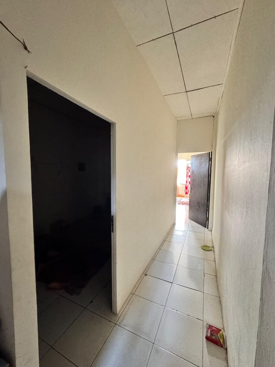 Ruko Candrabaga, Bekasi Selatan - Foto 3
