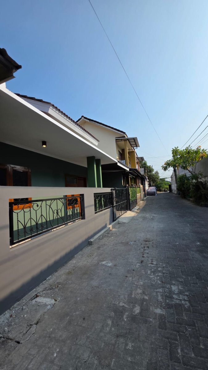 Rumah Bagus Bangunan Baru di Perumahan Blulukan, Colomadu - Foto 3