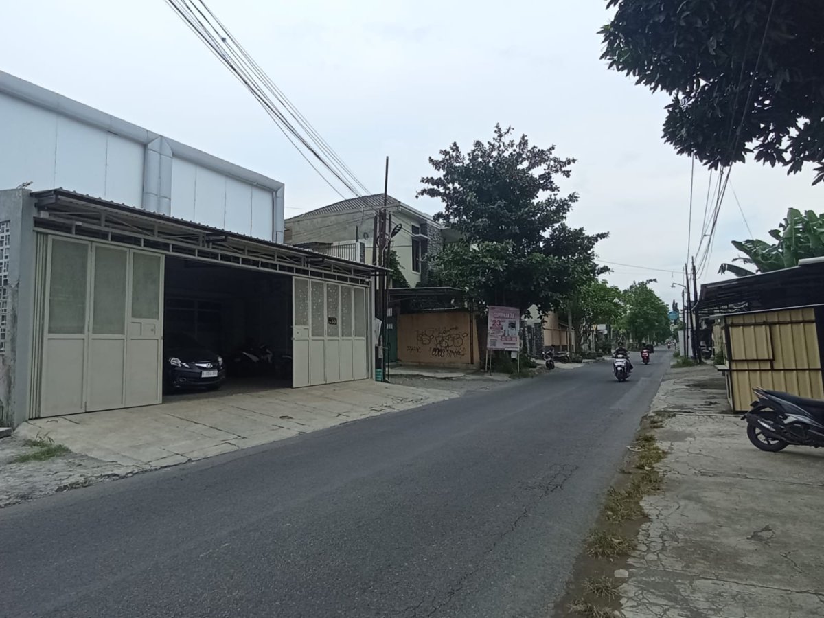 Tanah Pekarangan Strategis Siap Bangun di Jetis, Gentan, Solo - Foto 2