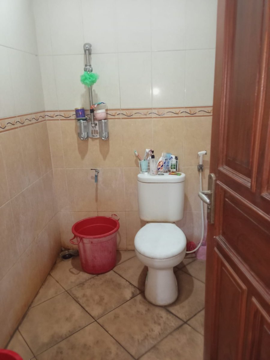Rumah 2 Lantai Full Furnished di Jajar, Laweyan, Solo - Foto 9
