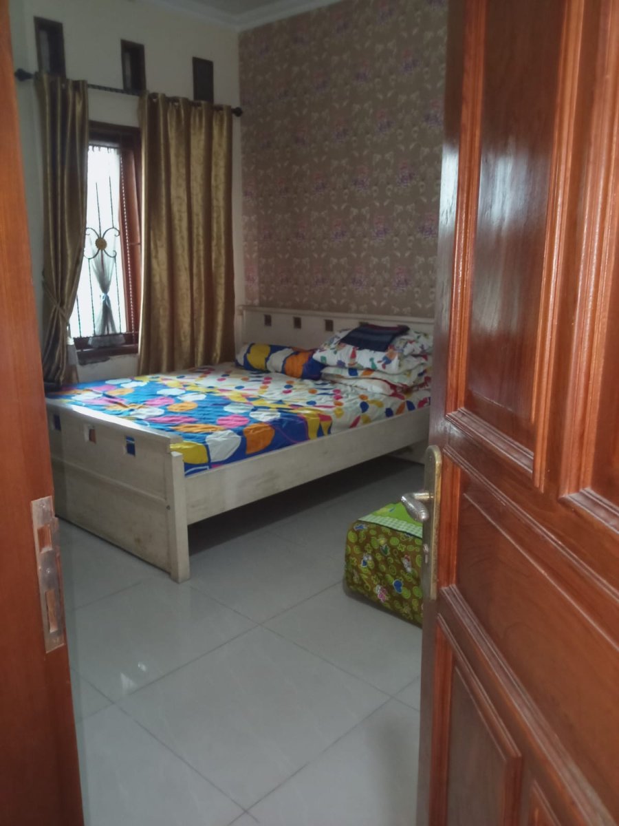 Rumah 2 Lantai Full Furnished di Jajar, Laweyan, Solo - Foto 6