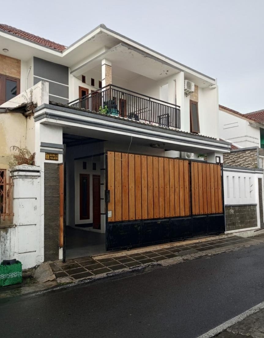 Rumah 2 Lantai Full Furnished di Jajar, Laweyan, Solo - Properti | Harcourts