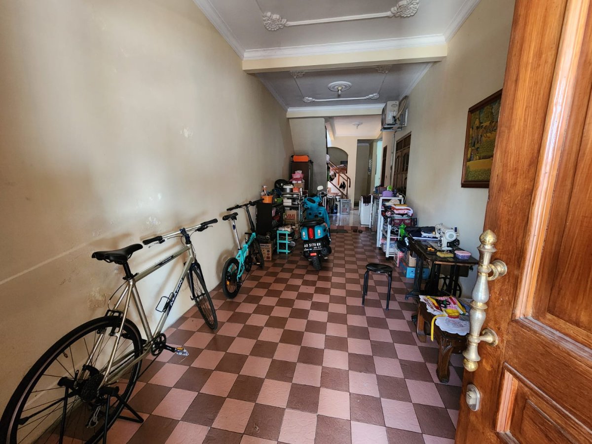 Rumah Hook Strategis Siap Pakai di Sumber, Banjarsari, Solo - Foto 15