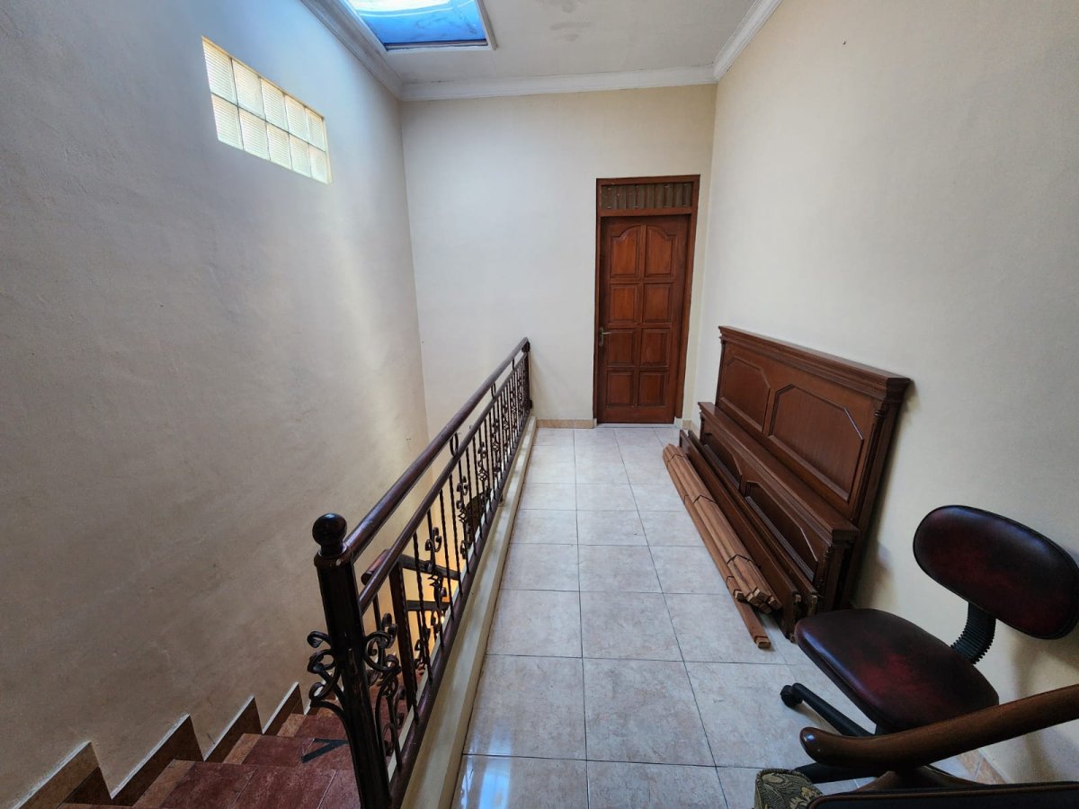 Rumah Hook Strategis Siap Pakai di Sumber, Banjarsari, Solo - Foto 4