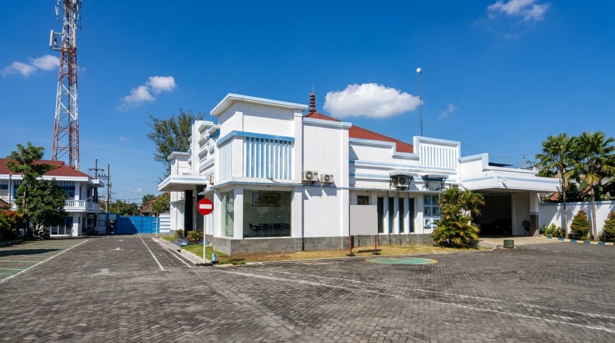 Lelang Include Pengosongan Gedung Komersial Nol Jalan Sukomanunggal Surabaya - Properti | Harcourts