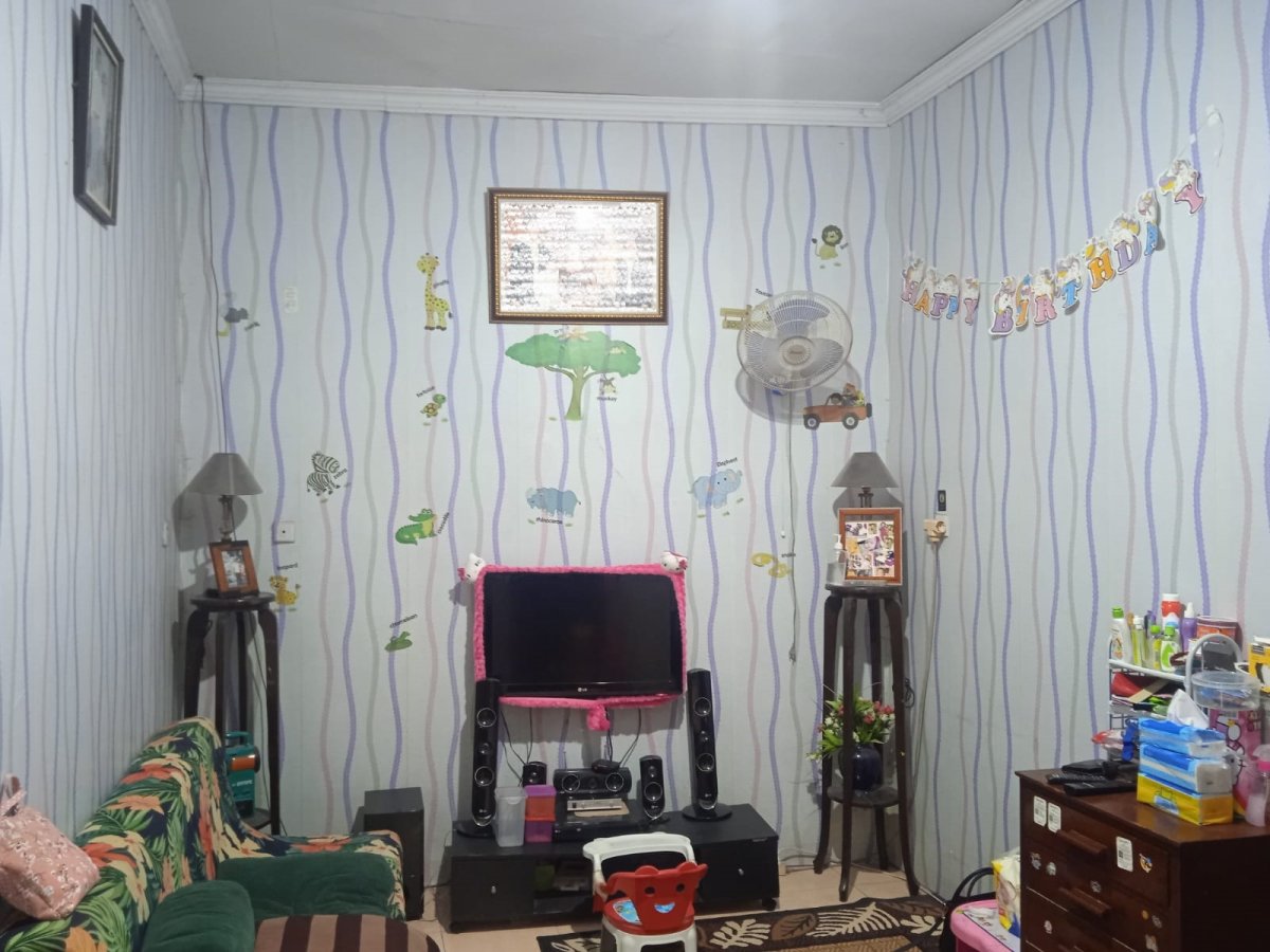 Rumah Siap Huni Cocok Untuk Usaha Kos-kosan Dijual Di Petir Cipondoh - Foto 6