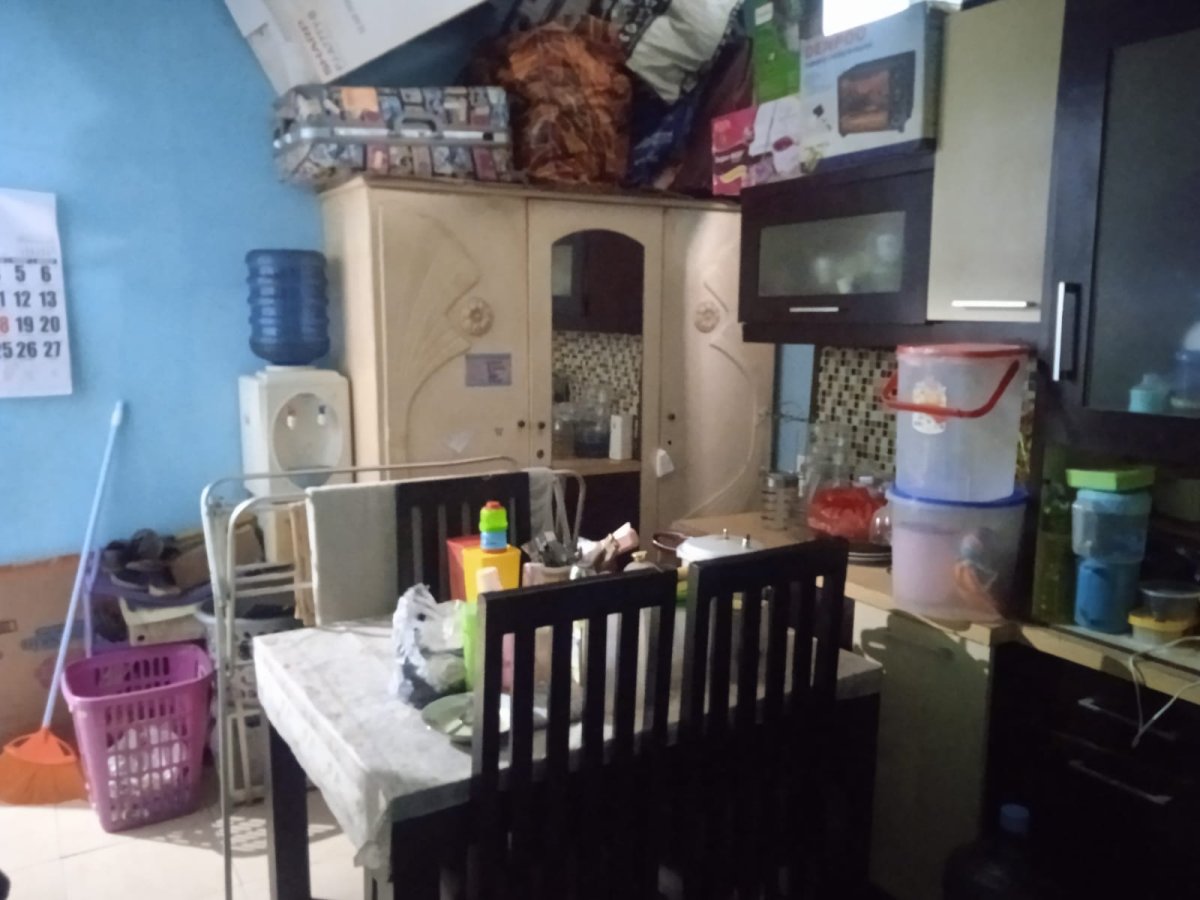 Rumah Siap Huni Cocok Untuk Usaha Kos-kosan Dijual Di Petir Cipondoh - Foto 5