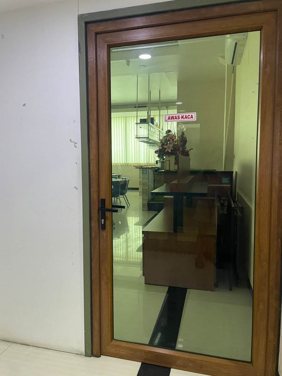DISEWAKAN GEDUNG KOMERSIAL – JALAN HIBRIDA, KELAPA GADING JAKARTA UTARA - Foto 4