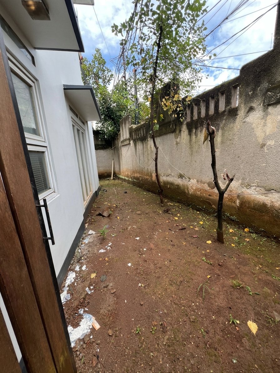 Dijual Rumah 2 Lantai Siap Huni di Komplek Green Village Bintaro - Foto 2