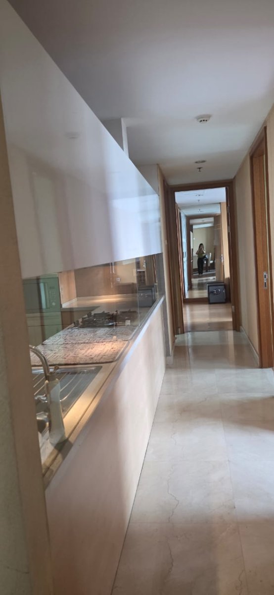 Dijual 1 Unit Apartemen Bagus Dan Rapih Aprt Summit Kelapa Gading, Jakarta Utara - Foto 6