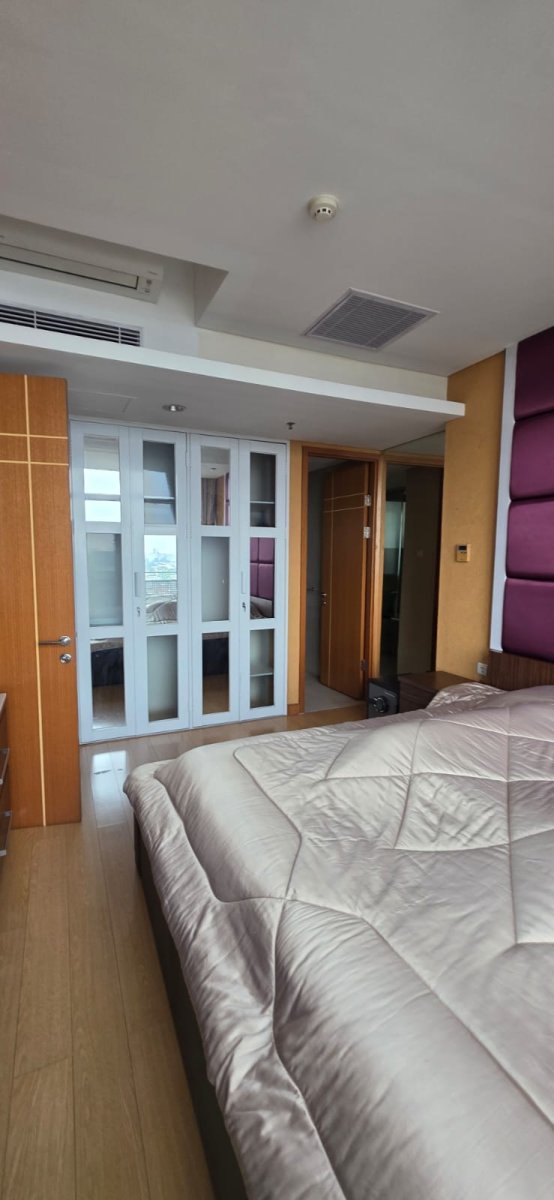 Disewakan 1 Unit Apartemen Bagus Dan Rapih Aprt Summit Kelapa Gading, Jakarta Utara - Foto 8