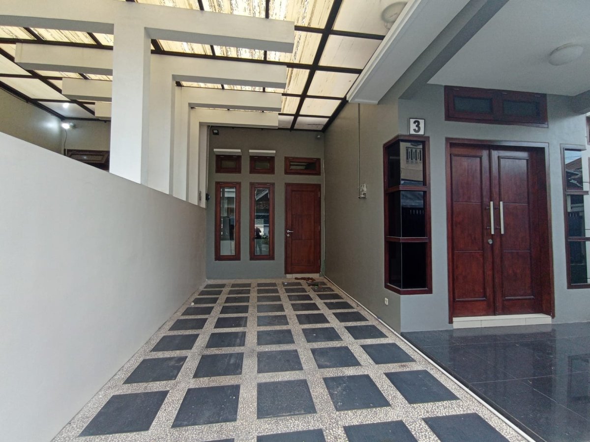 Rumah Bagus Strategis Siap Pakai di Mojosongo, Solo - Foto 3