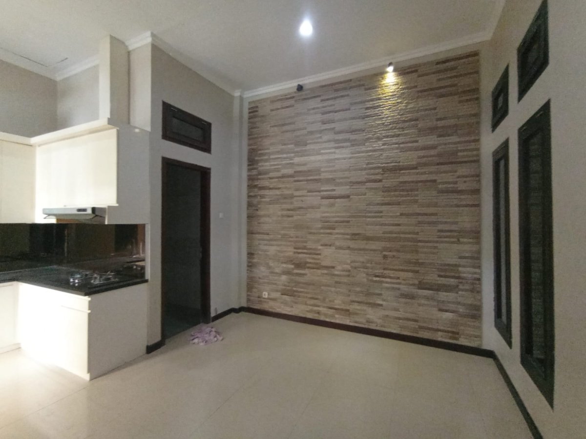 Rumah Bagus Strategis Siap Pakai di Mojosongo, Solo - Foto 5