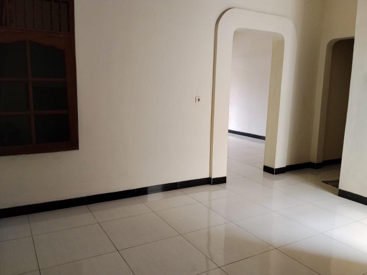 Rumah Bagus Selesai Renovasi Siap Huni di Perumahan Mojosongo, Solo - Foto 15