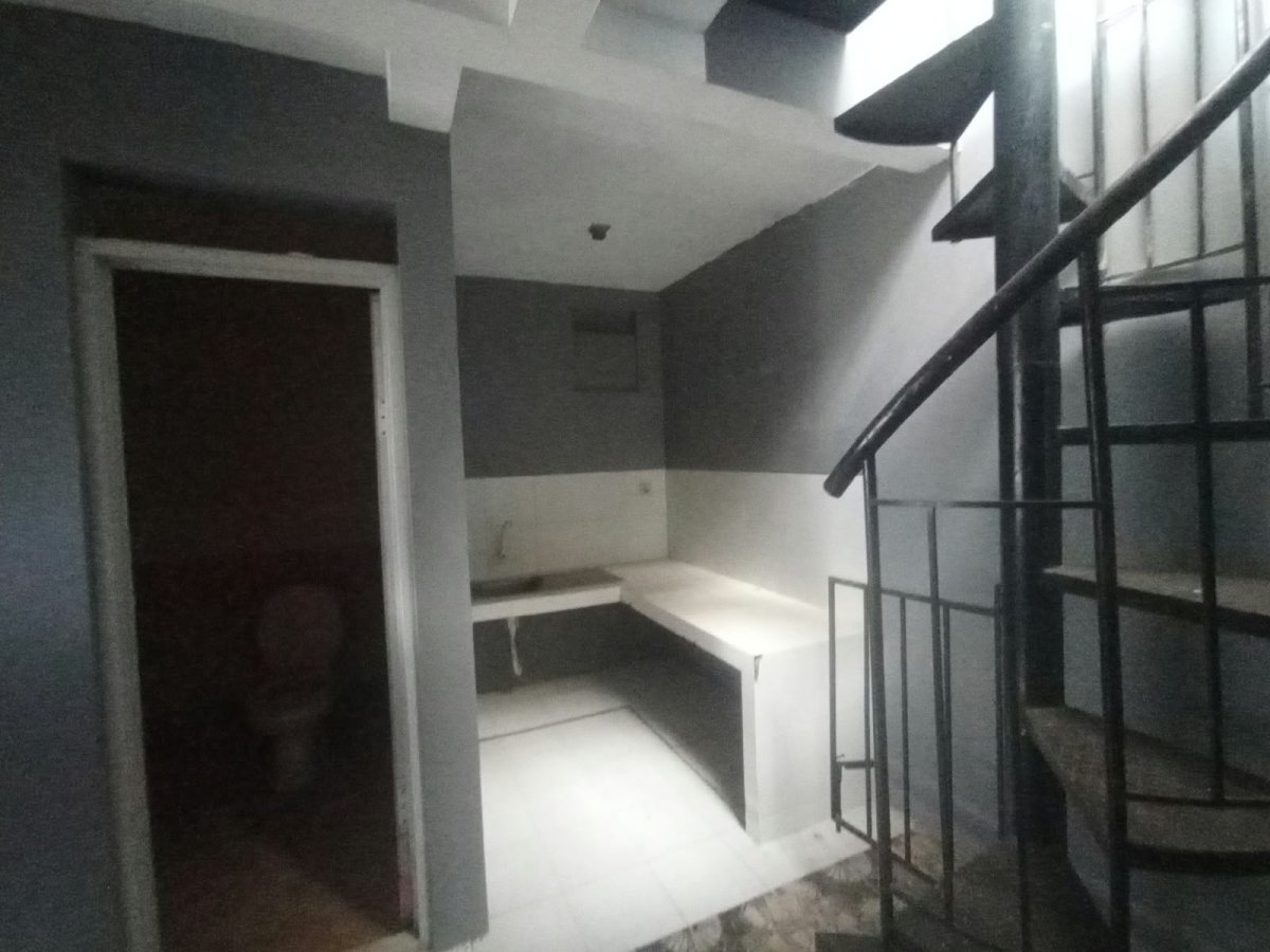 Rumah Hunian Hook Strategis Siap Pakai Dekat Tol Klodran - Foto 9