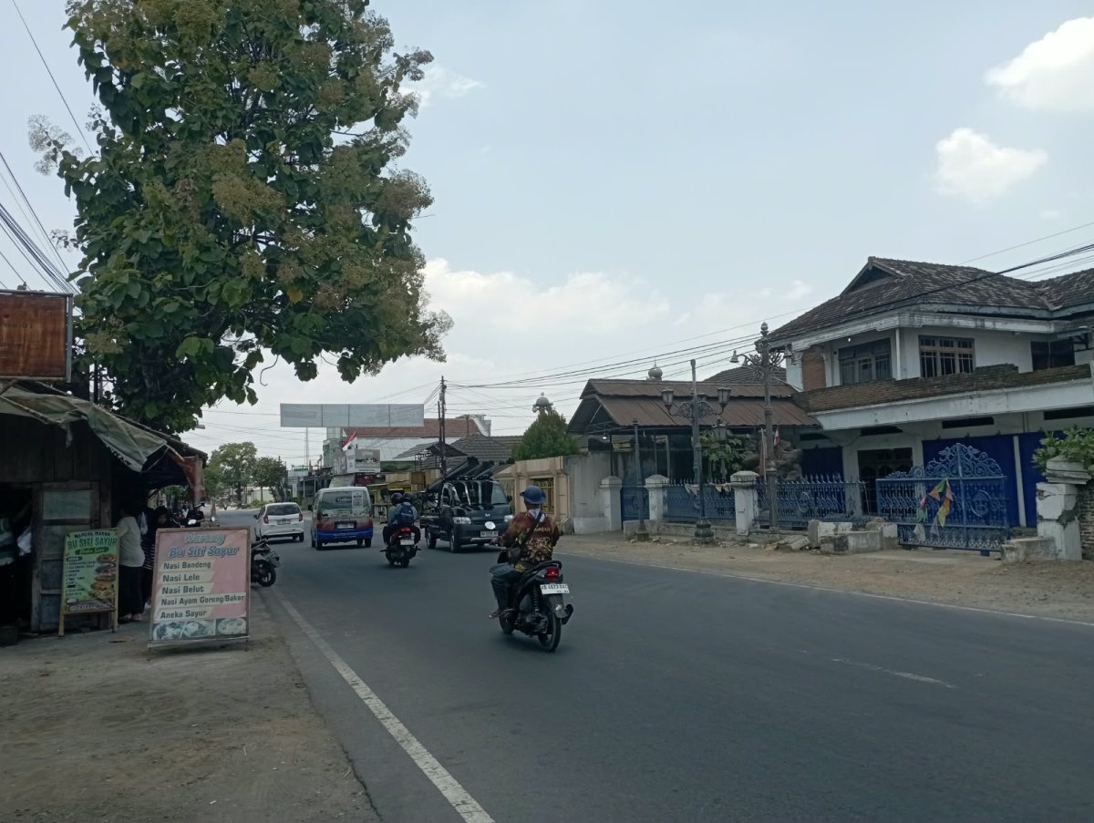 Gudang Strategis Siap Pakai Dekat Tol Ceper - Foto 2