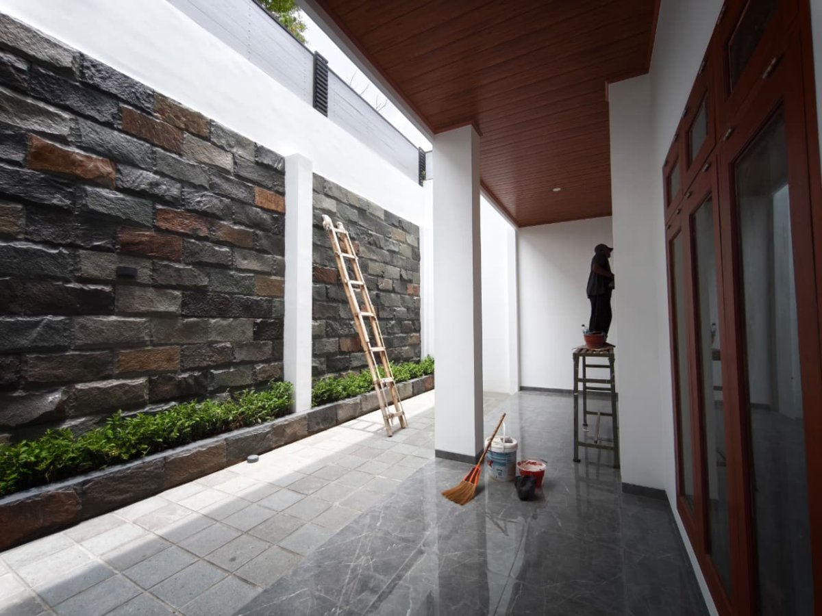 Rumah Bagus Baru Gress 2 Lantai di Sumber, Banjarsari, Solo - Foto 3