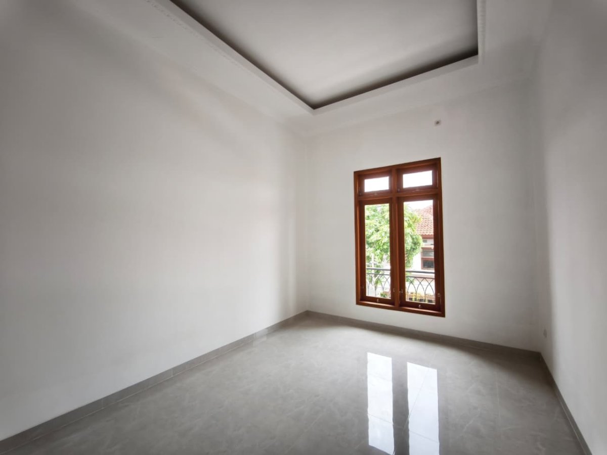 Rumah Bagus Baru Gress 2 Lantai di Sumber, Banjarsari, Solo - Foto 6