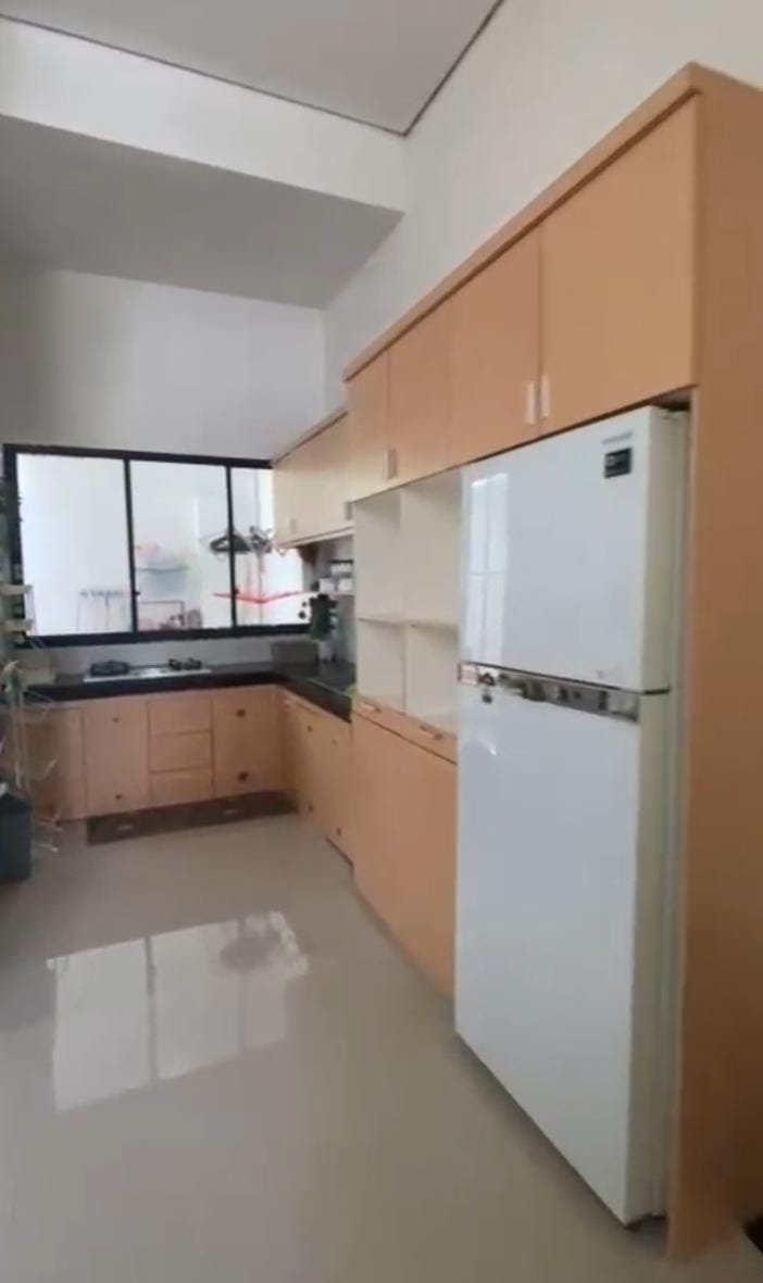 Rumah Bagus Siap Pakai Full Furnished di Cluster Elite Pabelan, Kartasura, Solo - Foto 3