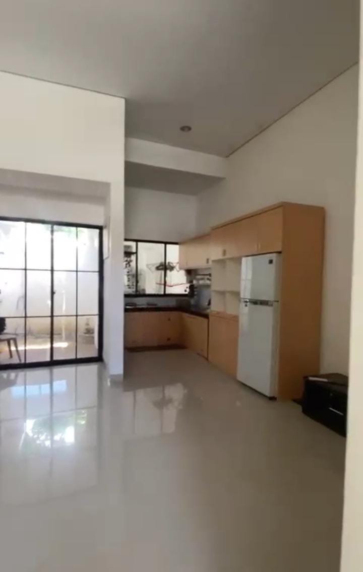 Rumah Bagus Siap Pakai Full Furnished di Cluster Elite Pabelan, Kartasura, Solo - Foto 5
