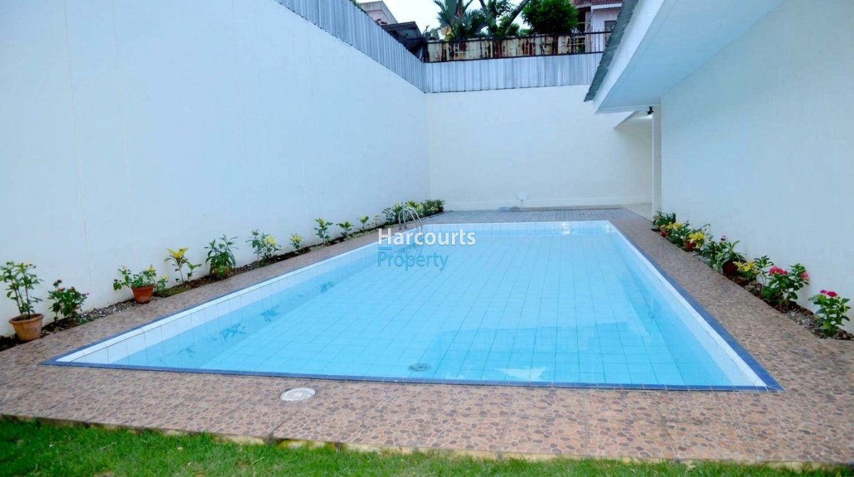 Dijual Cepat Rumah Klasik 2 Lantai di Bawah NJOP Area Bangka - Foto 9