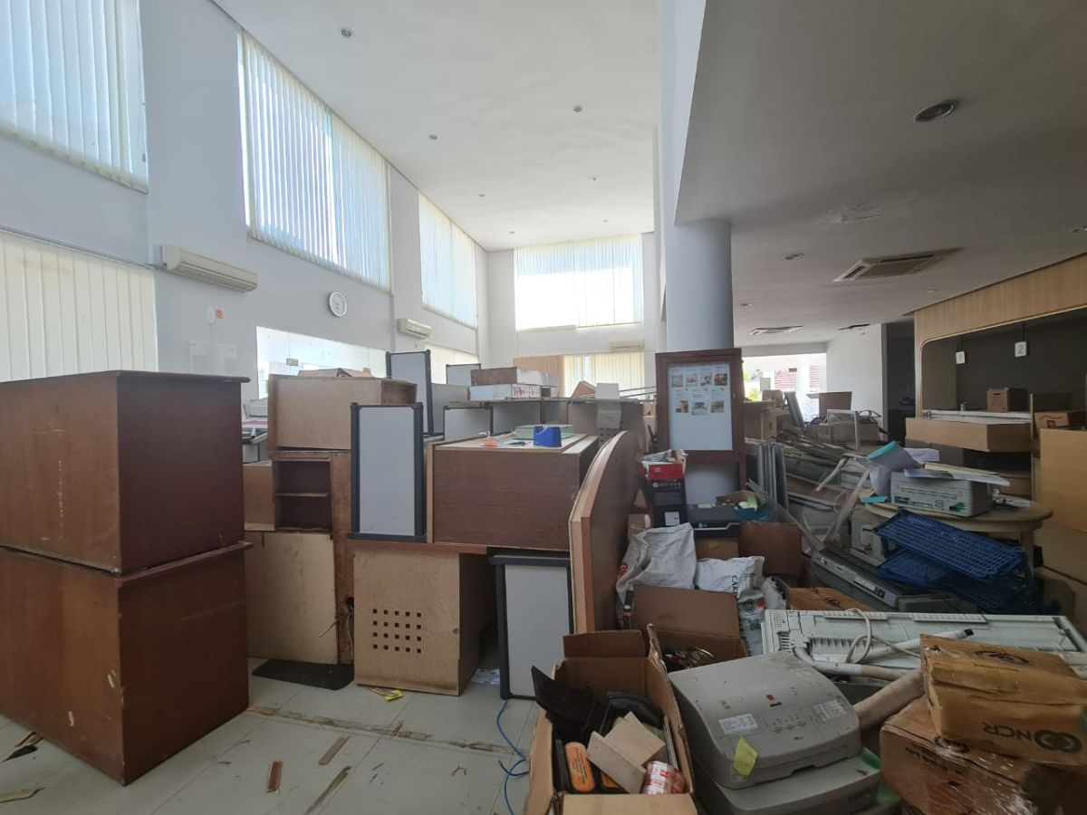 SEWA GEDUNG SUPER STRATEGIS EKS BANK – AREA PREMIUM VETERAN SOLO! - Foto 3