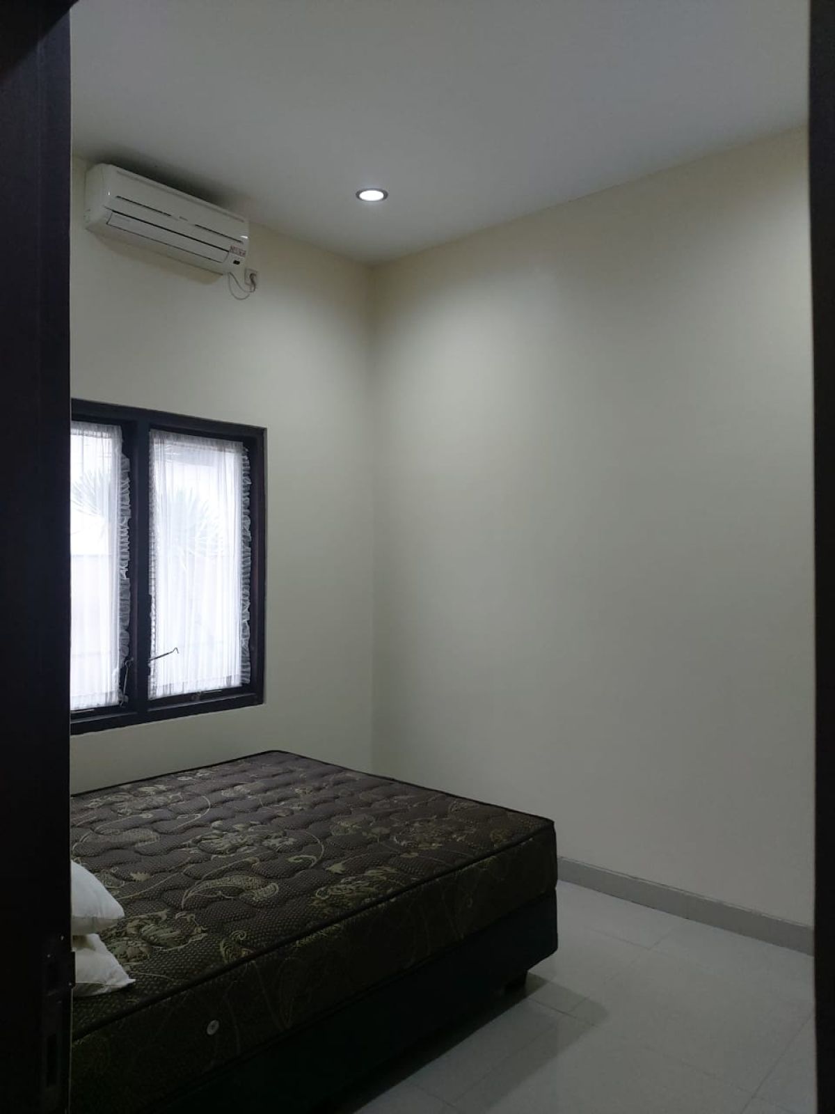 Disewa Rumah Bagus Full Furnished Siap Huni di Cluster Elite Lor in Residence Solo - Foto 6