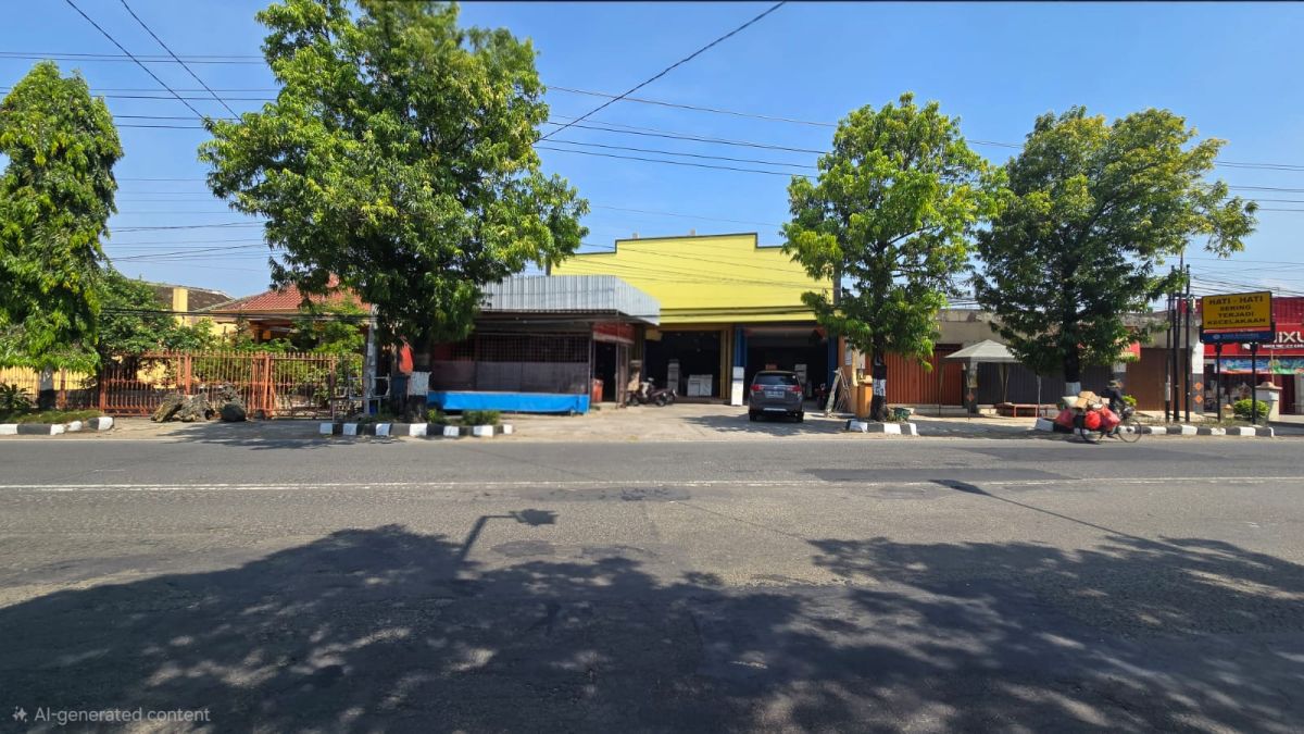 DIJUAL! Toko + Gedung Walet di Jalan Raya Sukowati Sragen!!