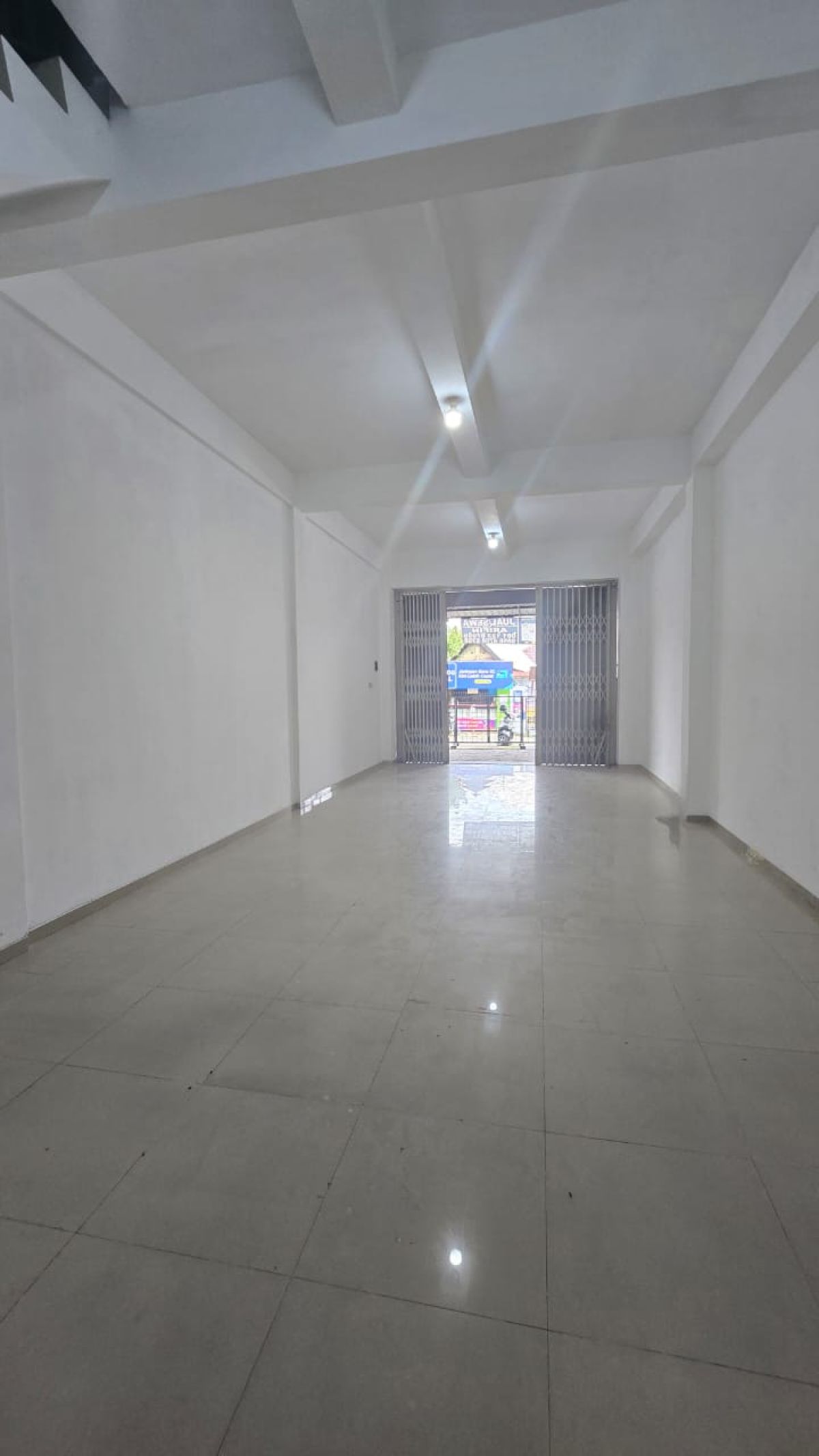 Sewa Ruko Strategis Dekat Jalan Veteran Tipes Serengan, Solo - Foto 2