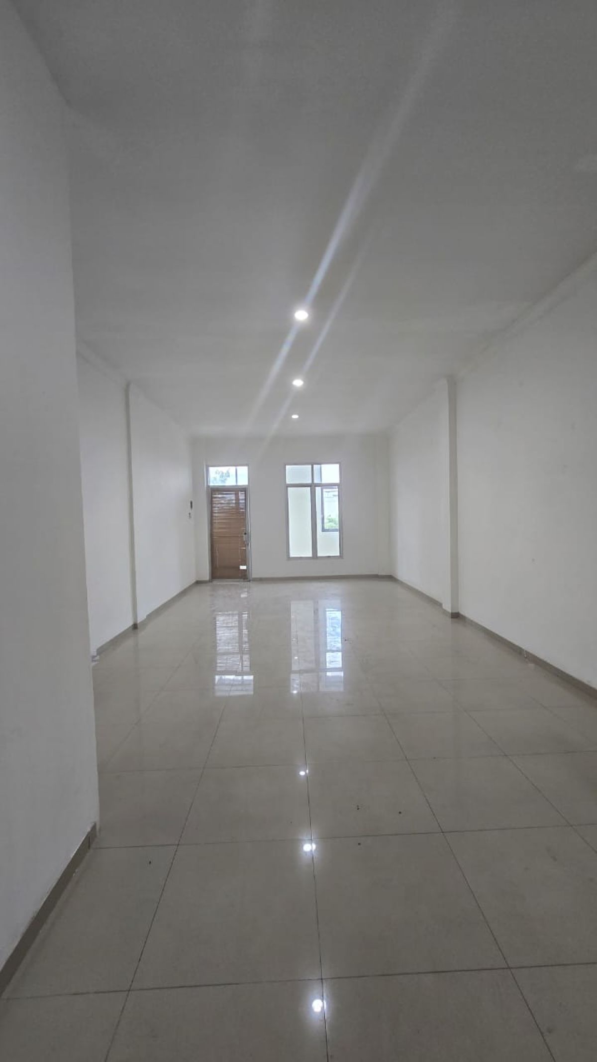 Sewa Ruko Strategis Dekat Jalan Veteran Tipes Serengan, Solo - Foto 5