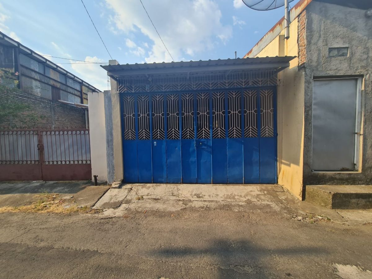 Dijual Rumah Siap Pakai Tengah Kota Dekat Pasar Gede dan Widuran, Solo