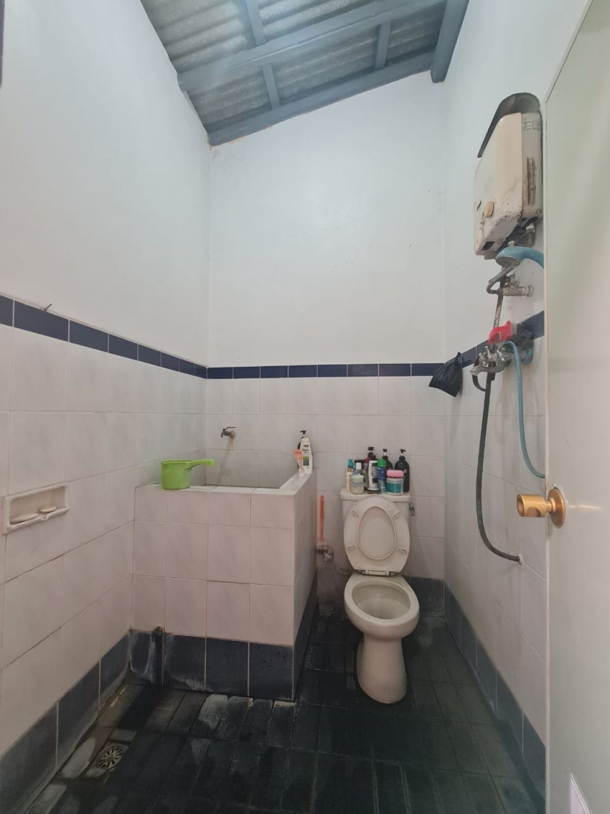 Dijual Rumah Siap Pakai Tengah Kota Dekat Pasar Gede dan Widuran, Solo - Foto 8