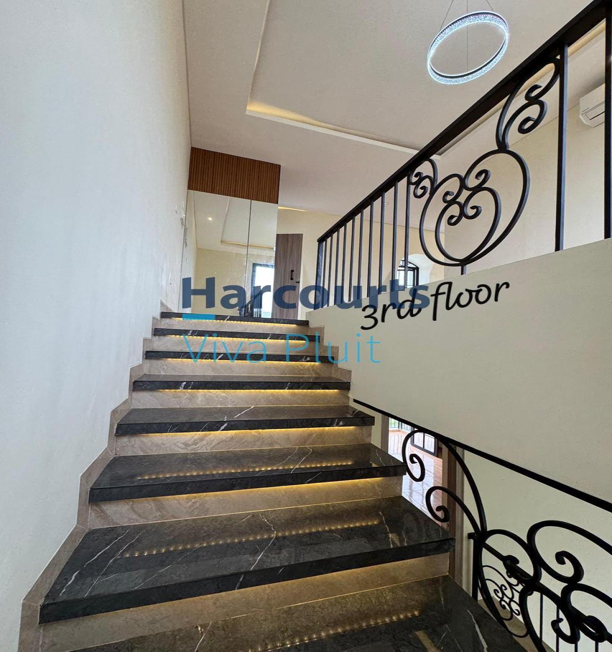 Turun Harga! Disewakan Rumah Exclusive 3 Lantai Di Bukit Danau Indah - PIK 2 - Foto 6